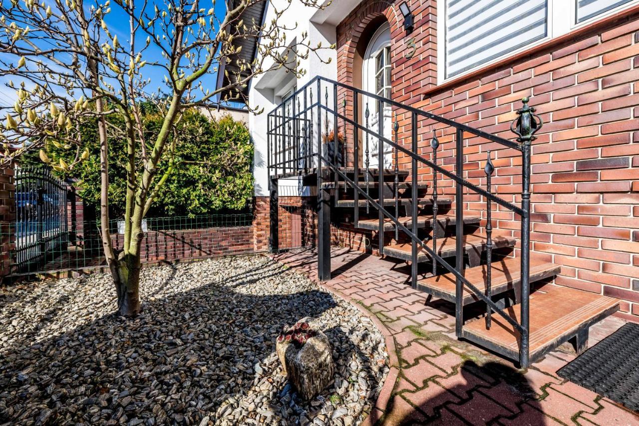 Villa House Poznan * Sauna * Kültér fotó