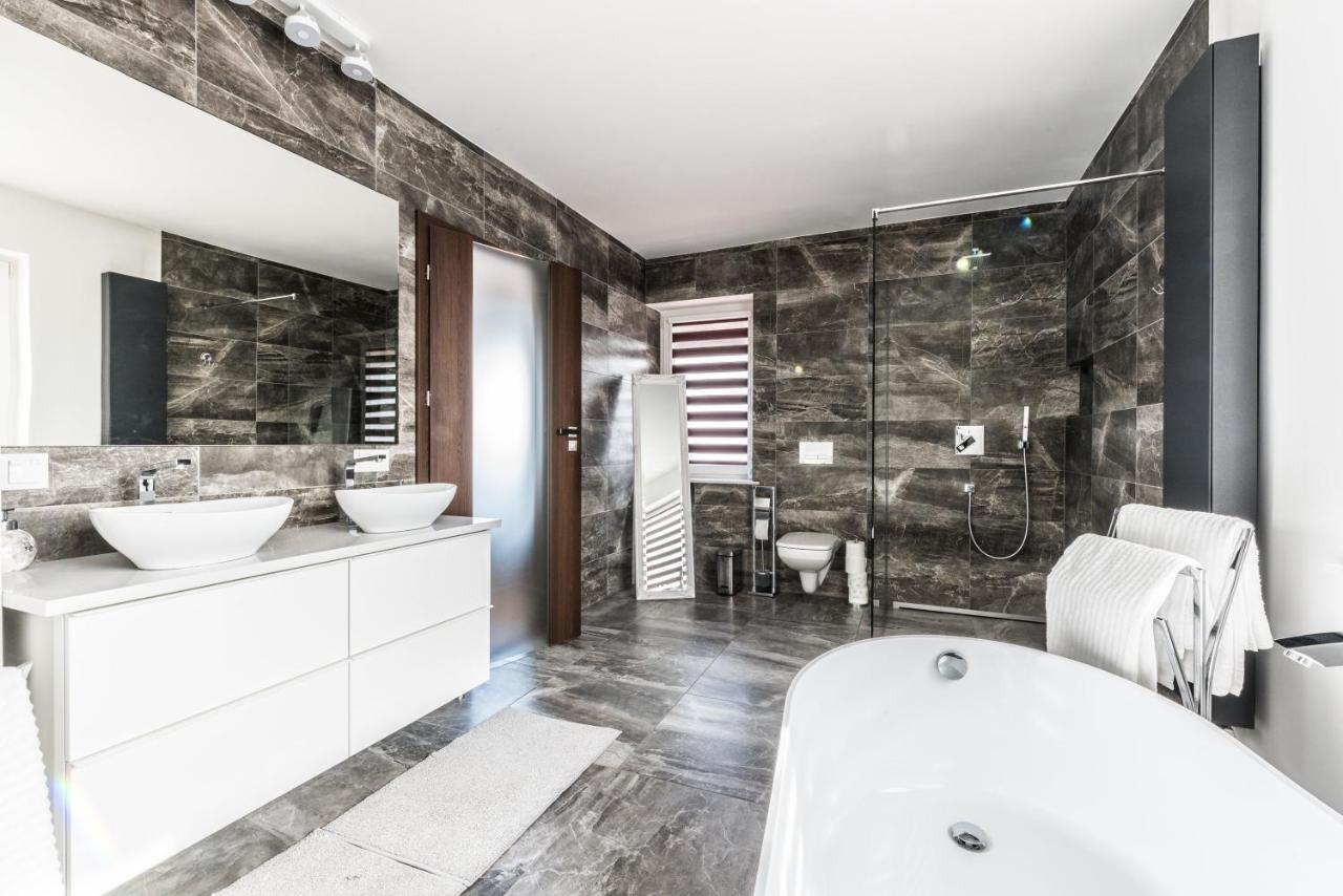 Villa House Poznan * Sauna * Kültér fotó